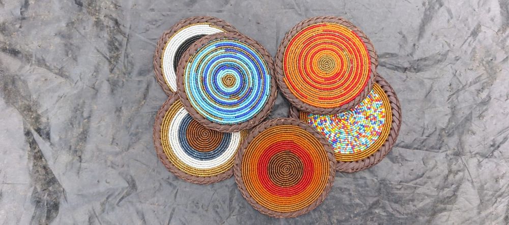 4-inch Beaded Table Mat
